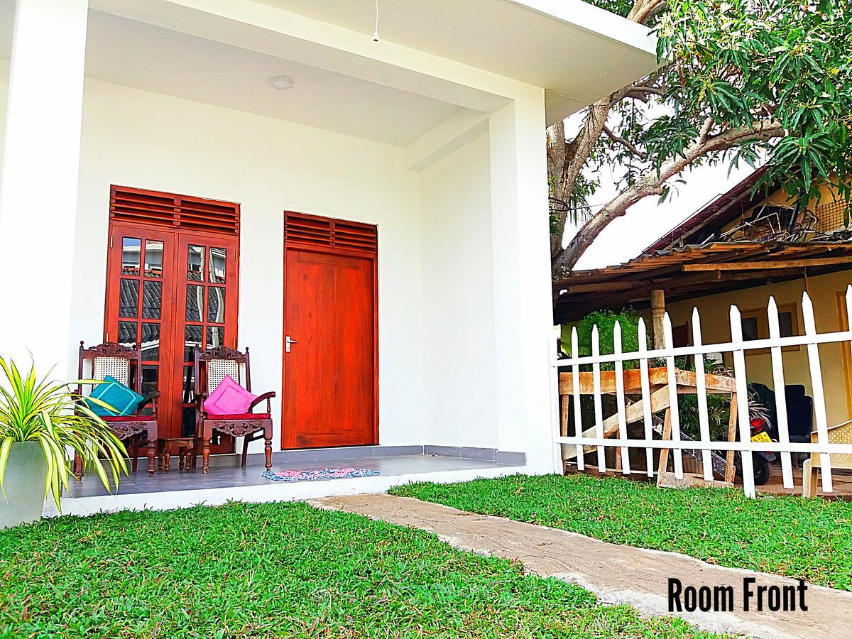 A&B Resort Negombo Kudapaduwa Exterior foto